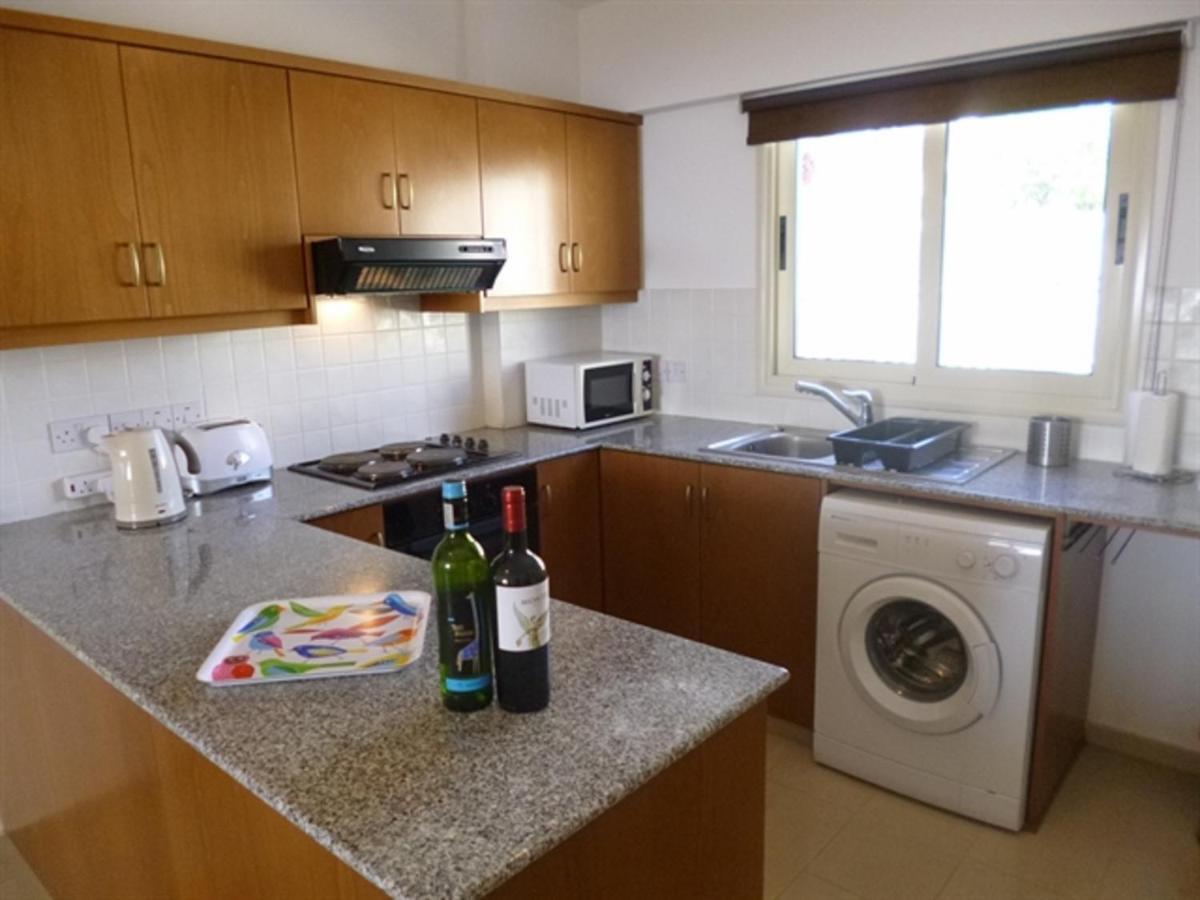 First Floor 2 Bedroom Apartment, Large Balcony, Amazing Sea Views, Communal Pool Пейя Экстерьер фото