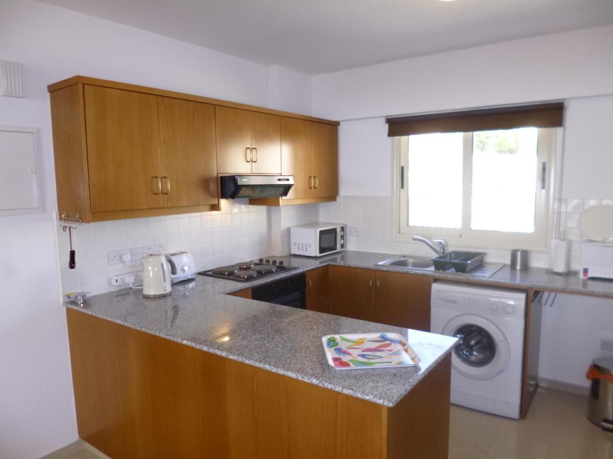 First Floor 2 Bedroom Apartment, Large Balcony, Amazing Sea Views, Communal Pool Пейя Экстерьер фото